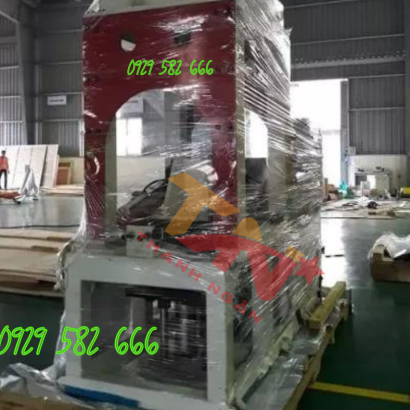 Màng PE Quấn Pallet 3kg 50cm Lõi Giấy 300 gram